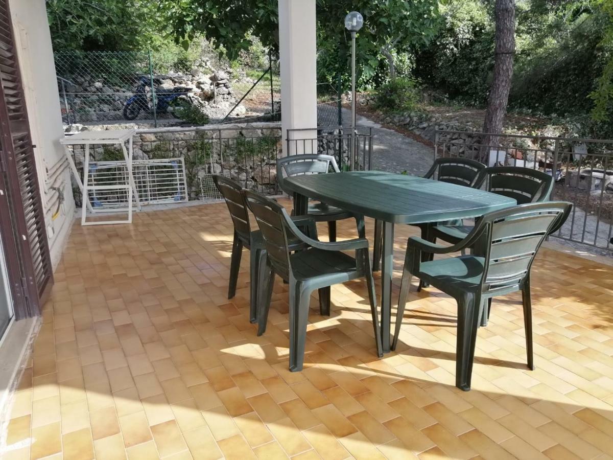 Ferienwohnung Numeri Primi Geata Exterior foto